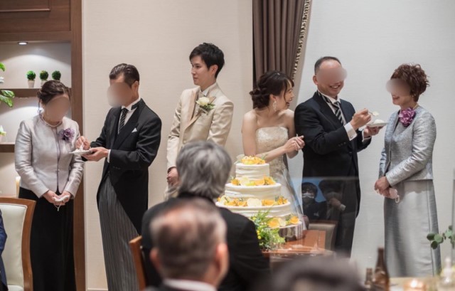 羽織物の色で統一感を出した例