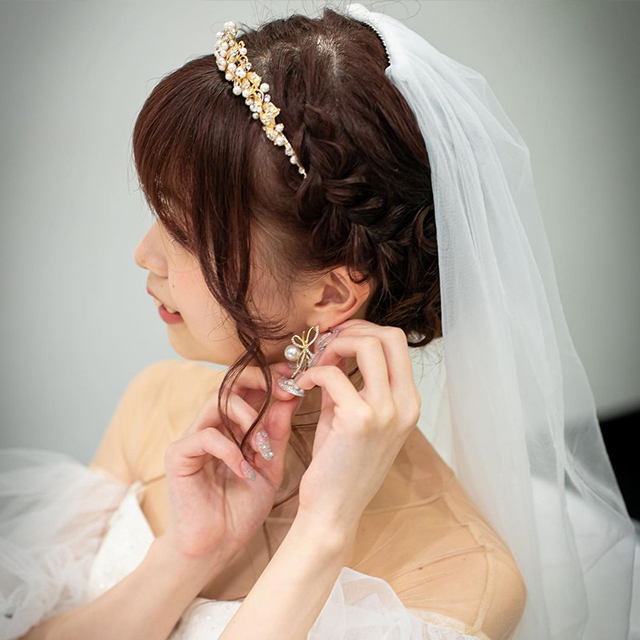 ティアラ　クリスタル装飾　結婚式　挙式　披露宴 クリスタルクラウン 通信販売ブライダルウェディング通販 髪飾り