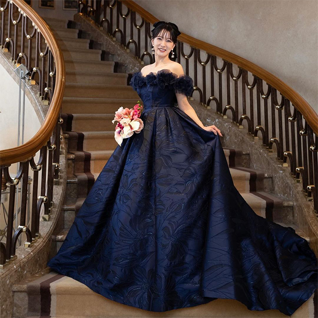 ブルー・水色・ネイビー】青系ドレスに合わせるブーケ実例集！相性の