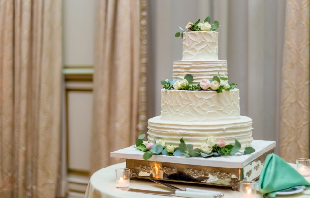 ウェディングケーキ