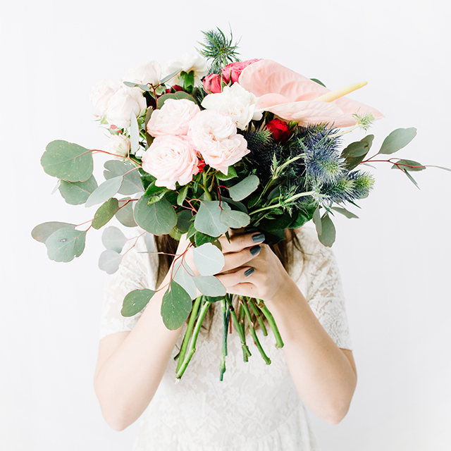 結婚式ブーケを押し花に 自分でできる押し花の方法って 結婚ラジオ 結婚スタイルマガジン