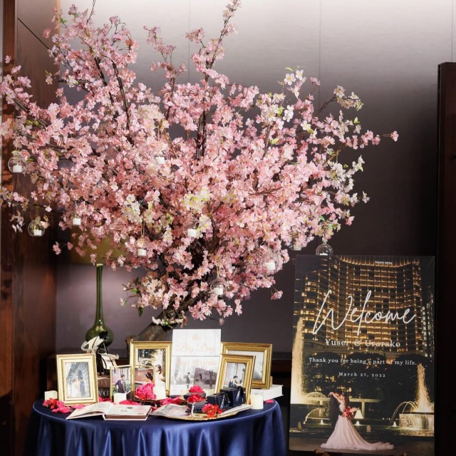 ウェルカムスペースに飾られた大きな桜の木