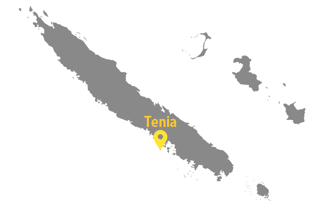 テニア島の位置
